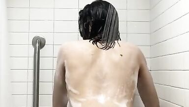 Soap Overspread Violet Hornstar Shakes Her Booty In The Shower For U - 10 image
