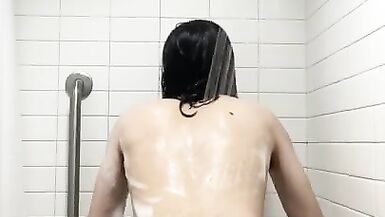 Soap Overspread Violet Hornstar Shakes Her Booty In The Shower For U - 11 image