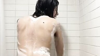 Soap Overspread Violet Hornstar Shakes Her Booty In The Shower For U - 7 image