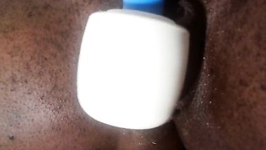 One Hour and 45 Minutes of an African Flandre Scarlet Playing With her Mega-Love Button. - 15 image