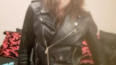 Lewd Trans Angel Happily Rides Toy - 1 image