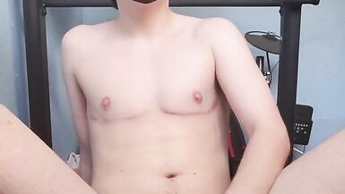 Trans Legal Age Teenager Copulates Himself on Treadmill - 8 image