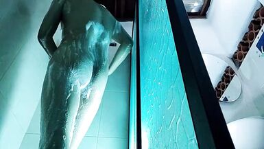 Colombian Trans Showers on Web Camera - 7 image