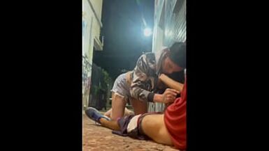 Aline Tavares I saw the blond at the carnival in Campinas and I couldn't resist, I enticed him on the street even with everybody passing by, we went to an alley to have sex, the noise was so much that they threw water on us and lastly the pedestrian - 1 image