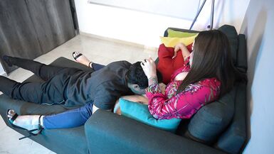 a Gia Itzel le encantan los perritos sumisos - 2 image