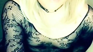 Transsexual cumming and tasting her own cum for the 1st time - 10 image