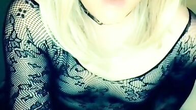 Transsexual cumming and tasting her own cum for the 1st time - 11 image