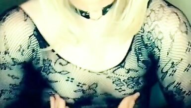 Transsexual cumming and tasting her own cum for the 1st time - 4 image