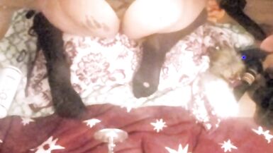 Pumping my large butt with my fuck machine - 3 image