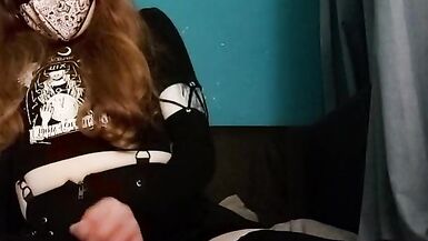 Cute trans cutie jerks off and shakes during the time that cumming - 11 image