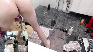 Anal pumping with XXL Dildos - 1 image