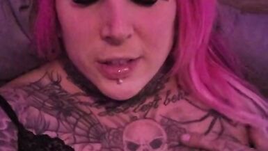 Ladyman messy talk and craves u to fuck her - 3 image