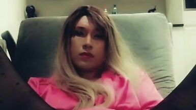 Sissy floozy banging her anal opening with large sex tool - 12 image