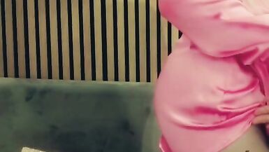 Sissy floozy banging her anal opening with large sex tool - 4 image