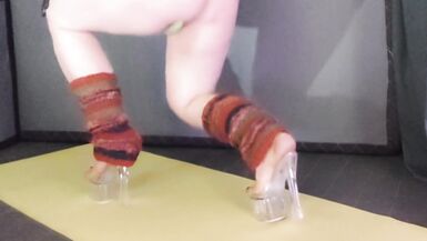 Rock Hard Sissy Works Out! Hawt Punk Exercises in Retro Inspired Outfit and Heels. - 9 image