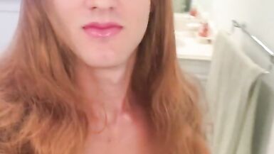 Crossdresser Being Hot (Loop) - 10 image