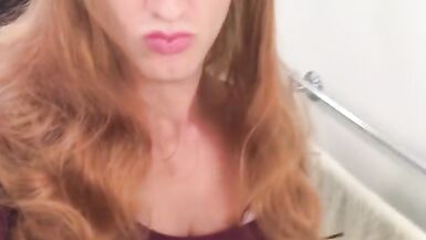 Crossdresser Being Hot (Loop) - 9 image