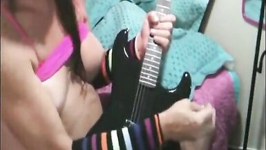 Liz, my web camera, some guitar to 70s enormous metal - 9 image