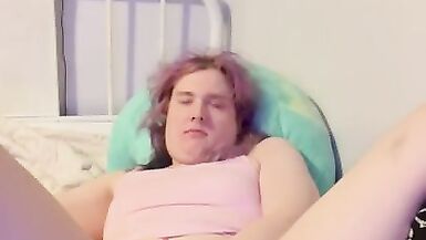 Educational transgender hotty talk about orchiectomy then masturbates with glass fake penis - 6 image