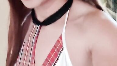 Schoolgirl sissy wench Bess gives herself a large agonorgasmos - 4 image