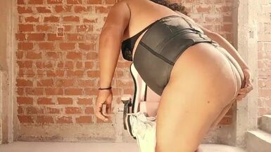 tranny performs prostate spunk fountain by massaging inside her wazoo with bottle, transsexual prostate chec - 1 image