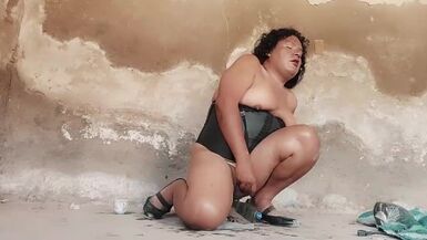 Ladyman Performs Prostate Spunk Flow Massaging Inside Her Wazoo With Bottle, Lady-Boy Prostate Review - 1 image