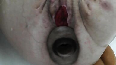 Lizzy Yum february 2023 # large anal plugs and Lady-Boy Post Op Slit solo masturbation - 3 image