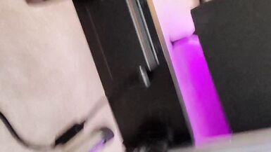 hismith fuck machine transsexual - 9 image