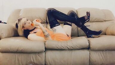 Hot Trans in Sundress wishes Cock - 13 image