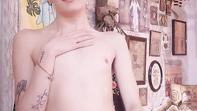 Cute legal age teenager twink groans hard and has a Huge jizz flow