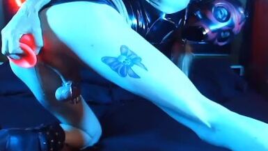 Latex, a Gas Mask and Anal Pleasure - 1 image