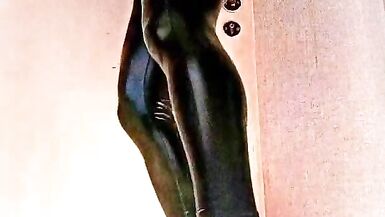 Latex Sissy Female-Dom