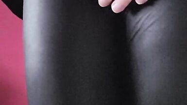 Masturbation in leggings - 2 image