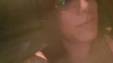 chupei o pau do casado no estacionamento do shopping - 13 image