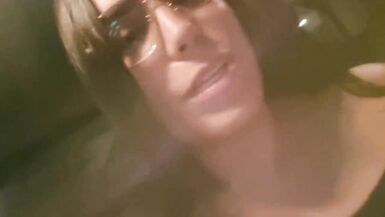 chupei o pau do casado no estacionamento do shopping - 14 image