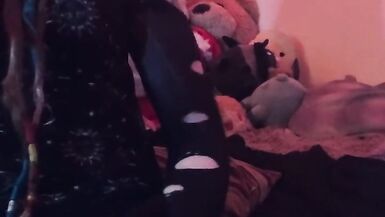 Trans emo cutie jerks off and eats cum - 14 image