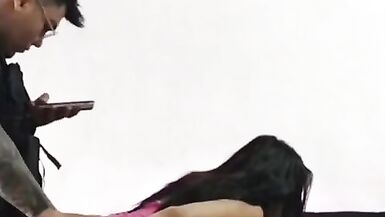 MY GIRLFRIEND GIVES ME A ORAL-SERVICE AS A SOAKED GIFT - 8 image