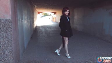 GROOBYGIRLS: Patrice's Car Trouble. - 2 image