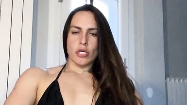 GiGi Moon the Beautiful Italian pig who destroys her Goddess rod and shows us how to screw a hole - 10 image