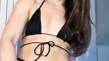 GiGi Moon the Beautiful Italian pig who destroys her Goddess rod and shows us how to screw a hole - 12 image