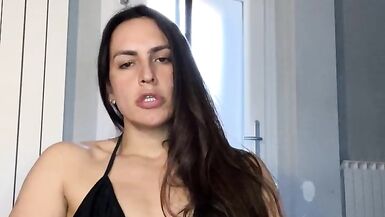 GiGi Moon the Beautiful Italian pig who destroys her Goddess rod and shows us how to screw a hole - 8 image