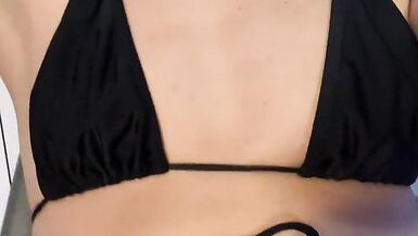 A beautiful Sega with its MAX 2 toy looks like a greedy mouth pumping my potato chip - 11 image