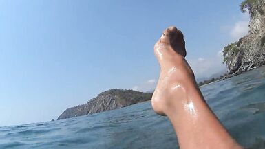 nylondelux nude pantyhose in the sea - 13 image