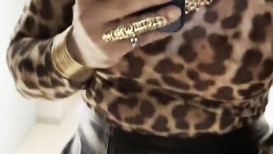 Leather skirt, frustrartion - 13 image