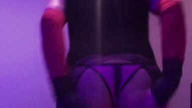 Brazilian Cross on WebCam Crossdresser teasing very sensual - 15 image