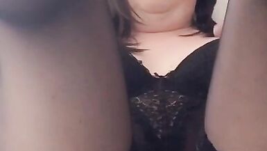 Nicki-Crossdress in sexy black Lingerie & Stockings CloseUp stroking big Cock - 12 image