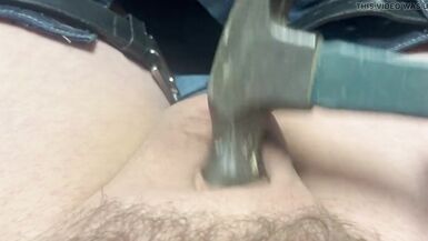 Micro penis meets hammer - 5 image