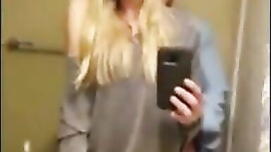 Selfie video Blondie T-girl - 4 image