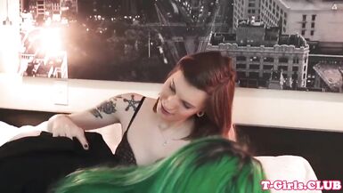 Redhead les ts doggystyling greenhaired babe - 3 image