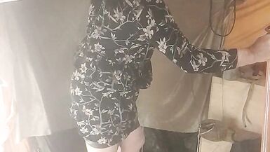 Hanging out in a summer dress and tight rubber skirt - 7 image